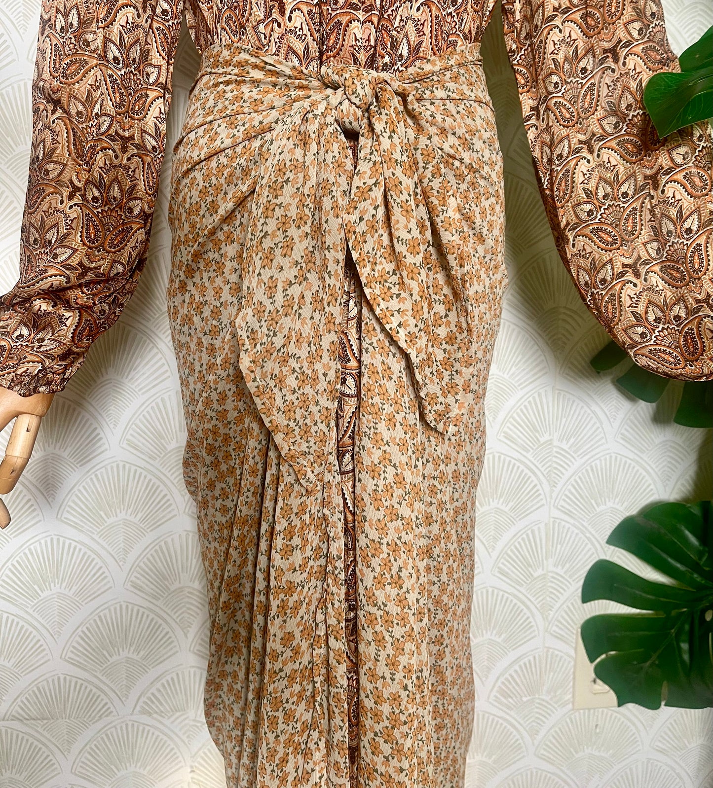 Retro Bloom Sarong Scarf