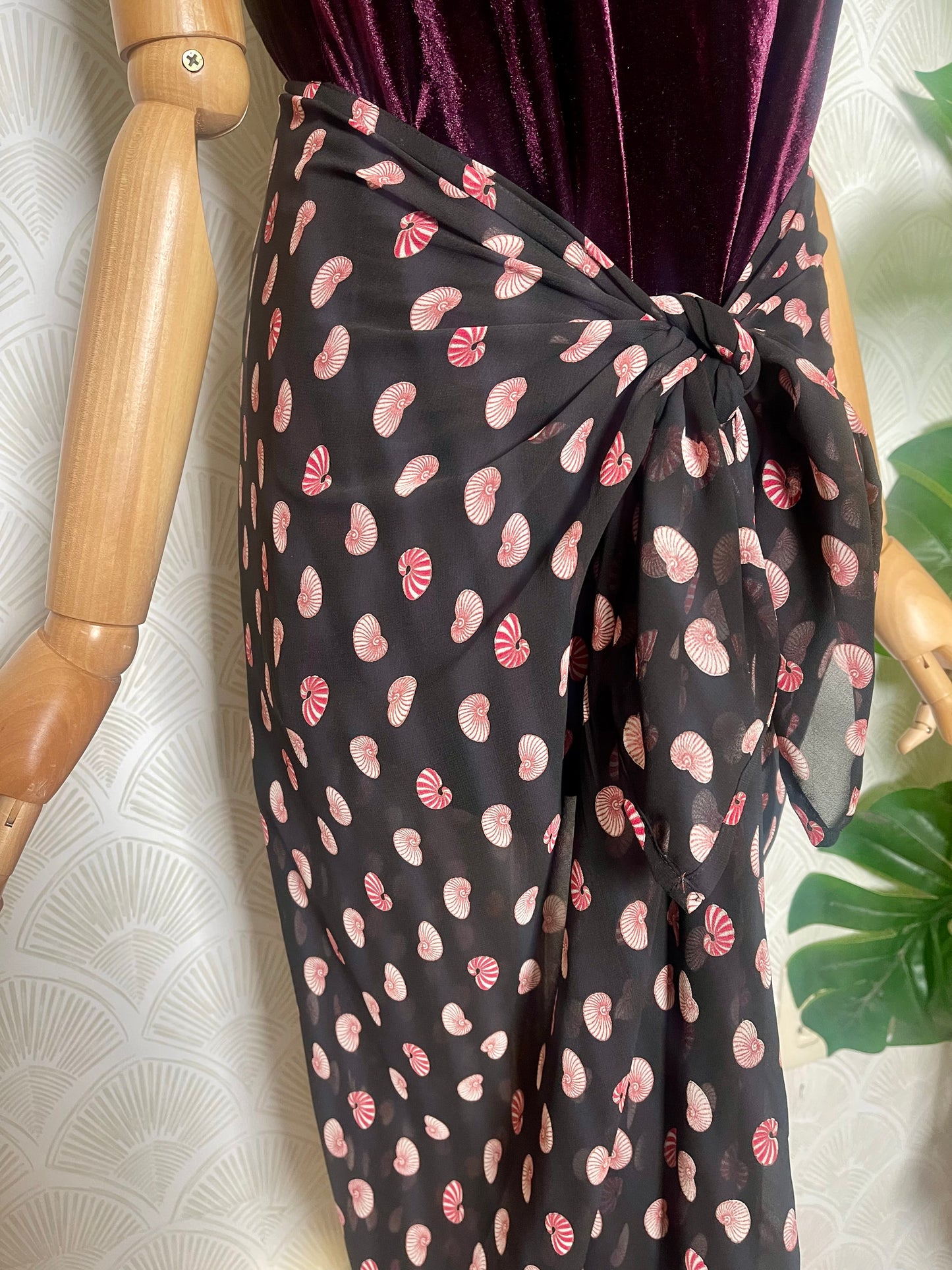 Seashells by the Seashore Sarong Scarf