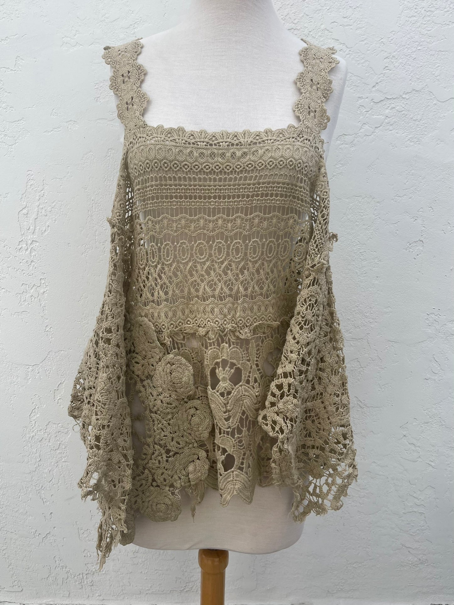 Asymmetrical Layering Tank