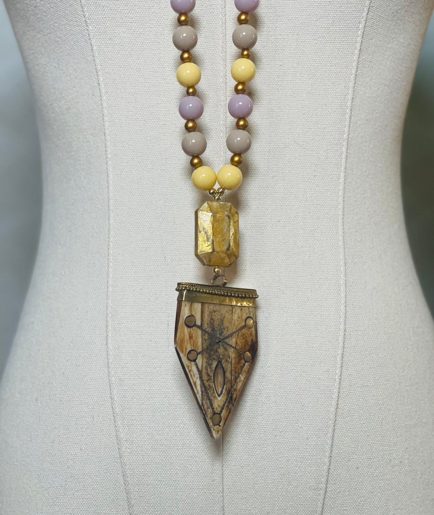 Brown Arrow Horn Necklace