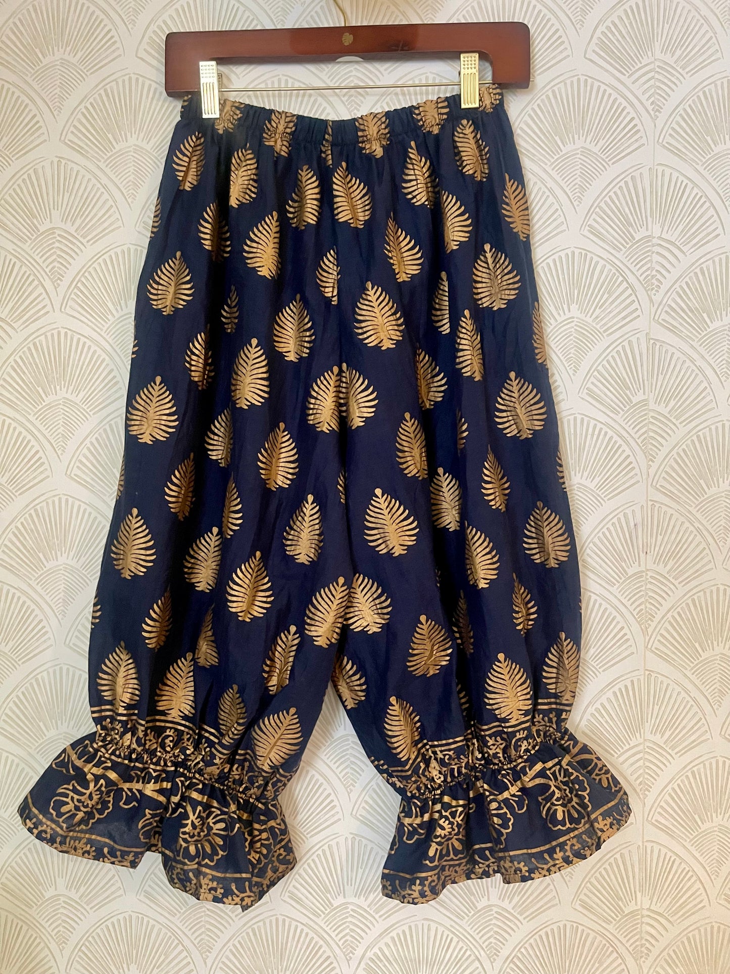 Bloomers in Navy Gold Leaves