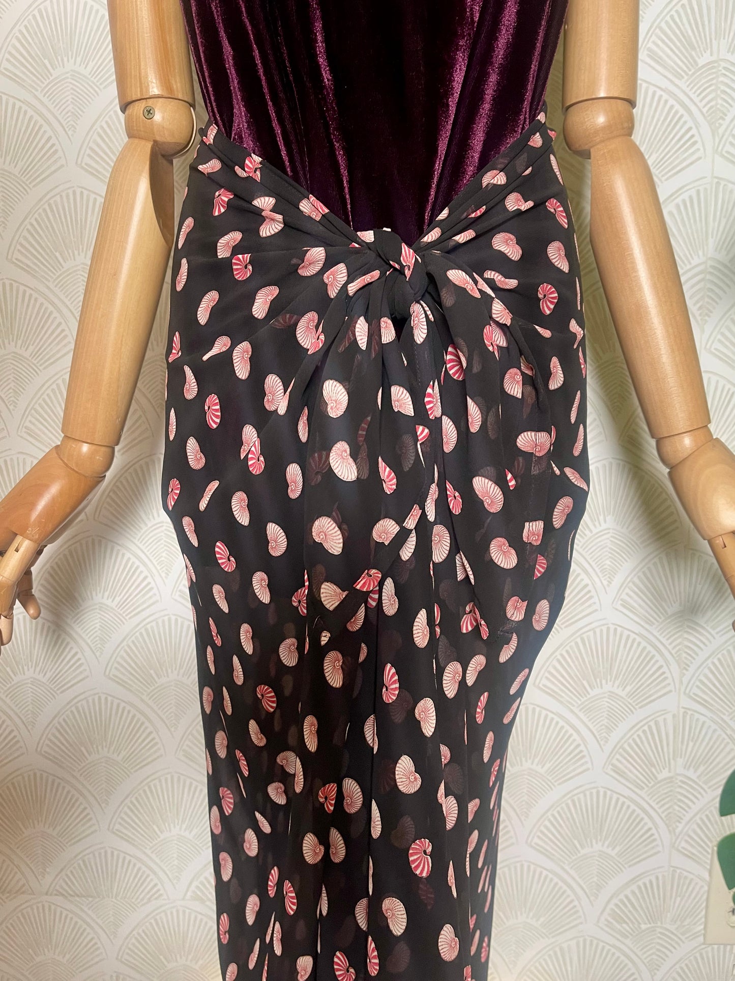 Seashells by the Seashore Sarong Scarf