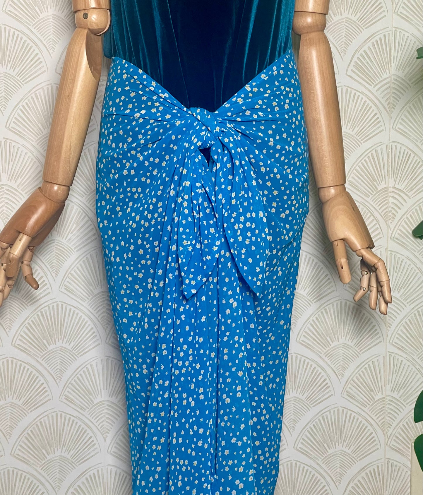 Electric Daisy Sarong Scarf