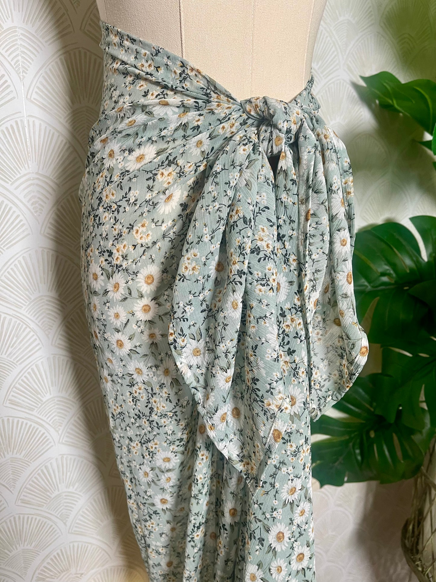 Daisyfield Sarong Scarf