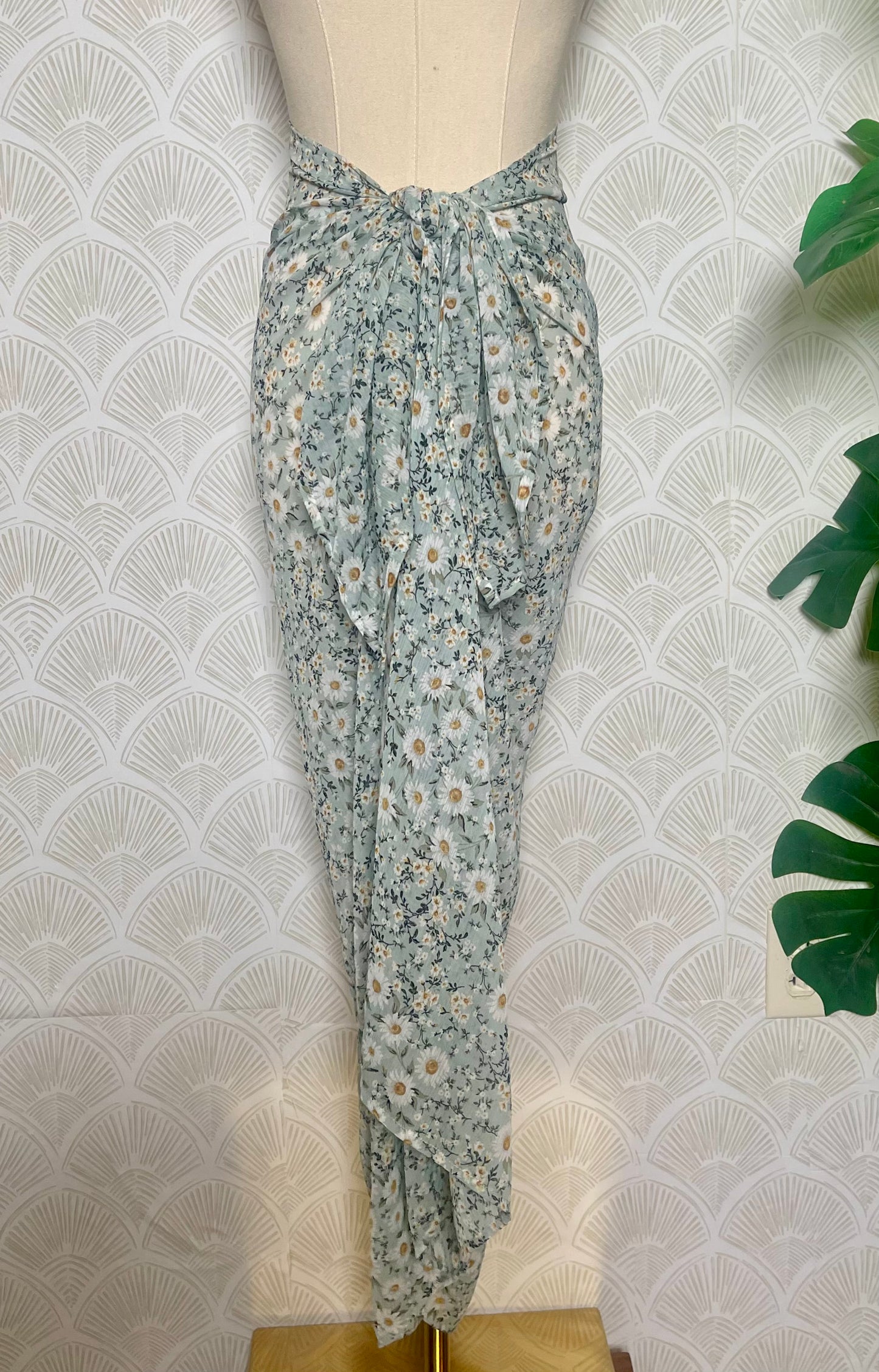 Daisyfield Sarong Scarf