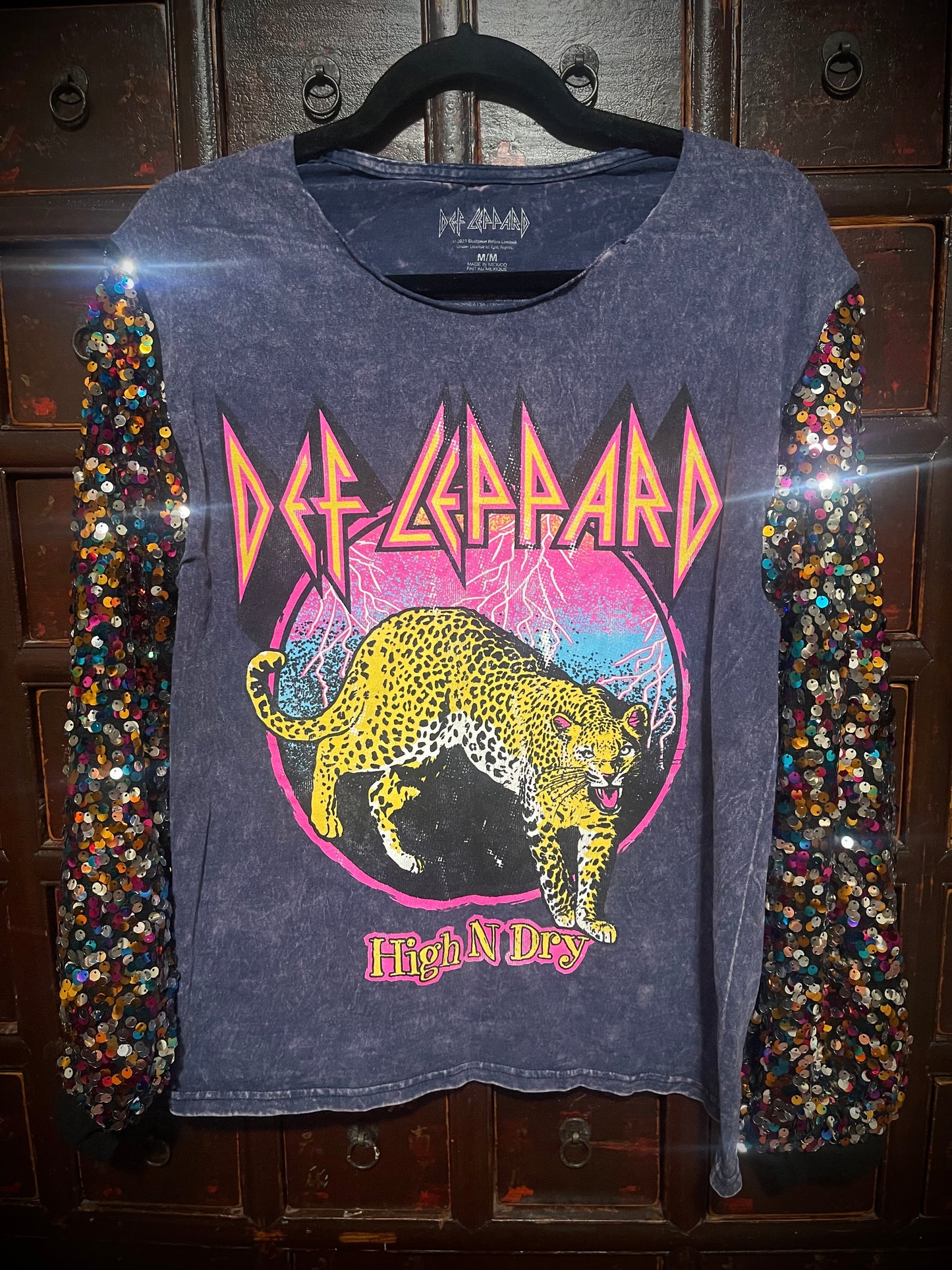 Leppard Glam Tee