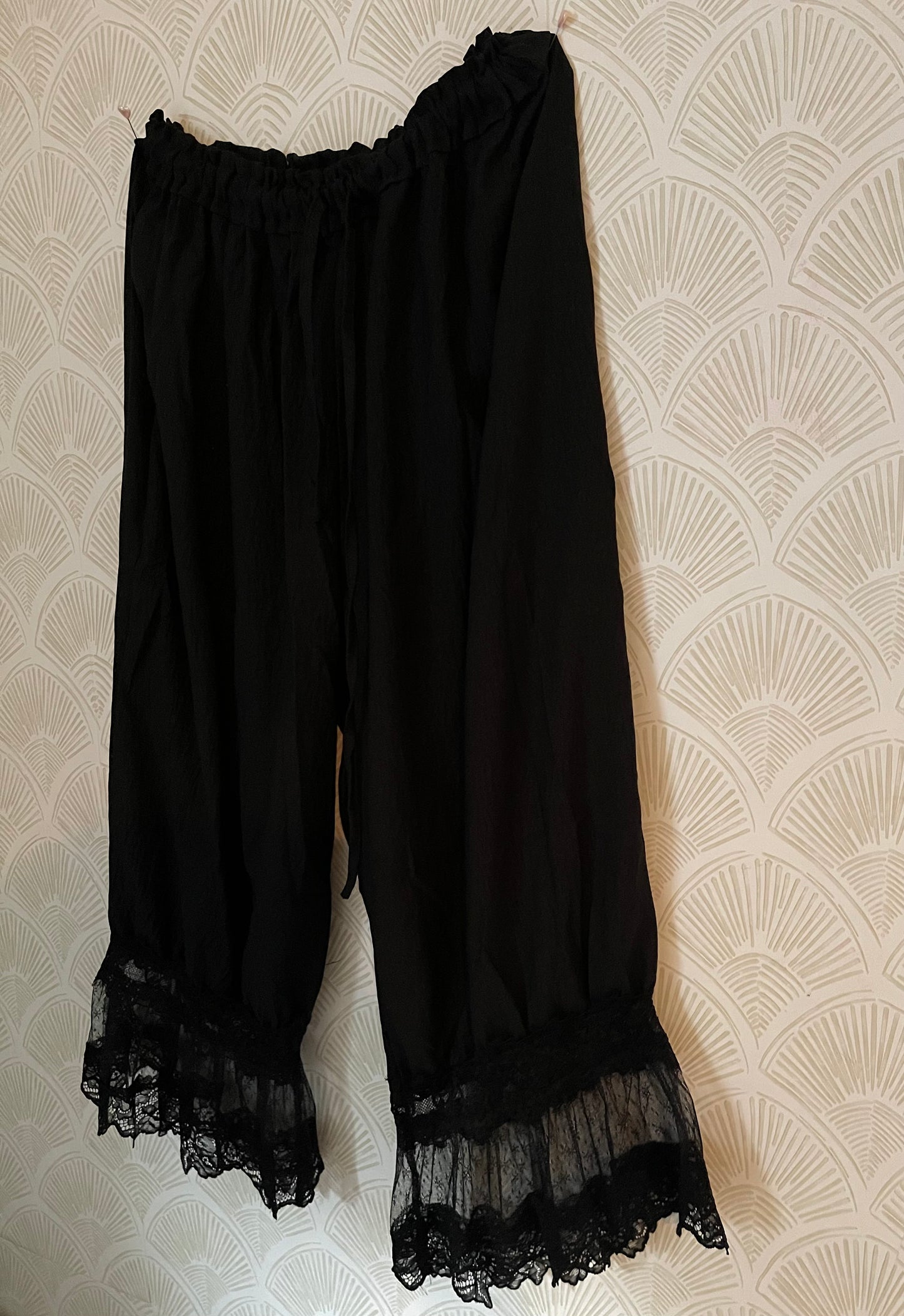 Bloomers in Black