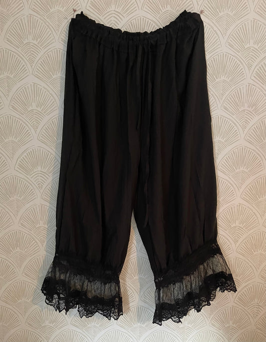 Bloomers in Black