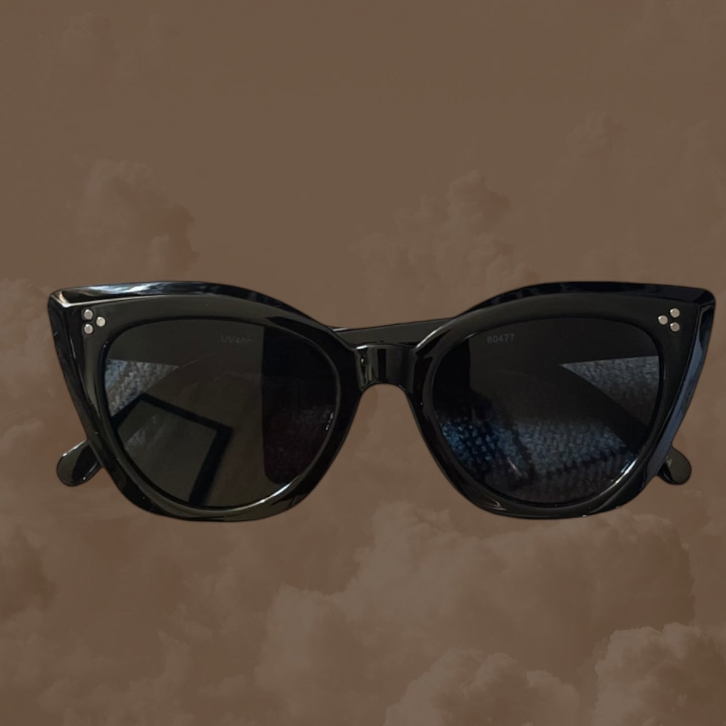 Cat Eye Sunnies in Black