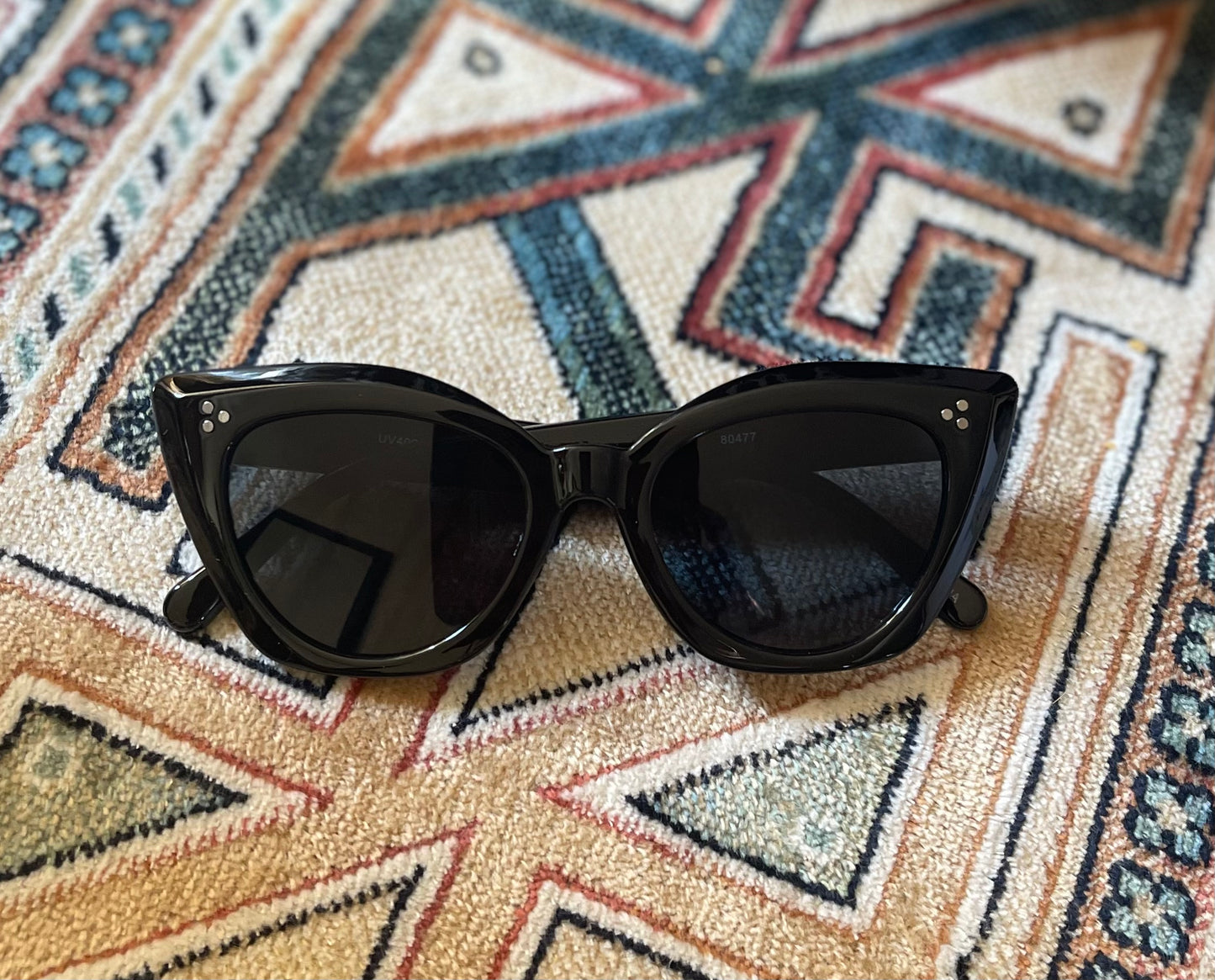 Cat Eye Sunnies in Black